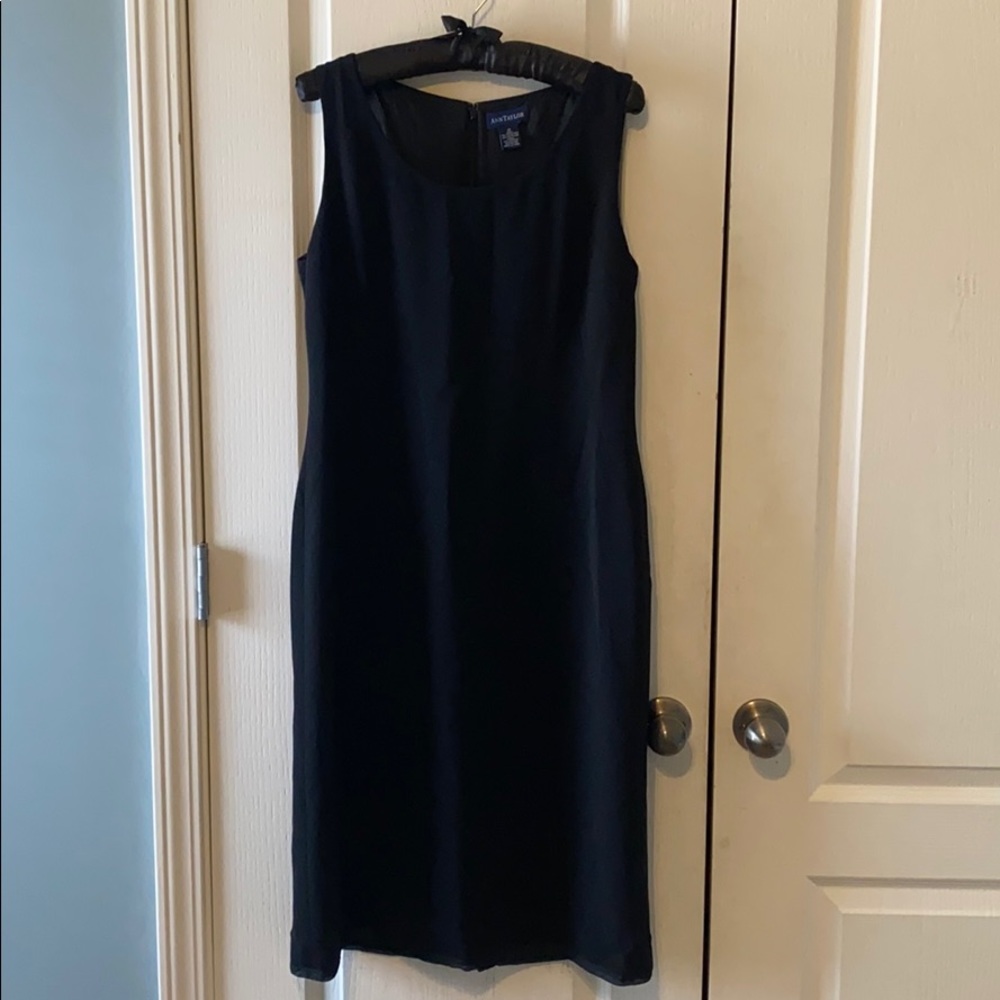 Ann Taylor vintage black sheath dress - Size 12